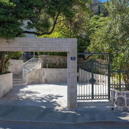 アパート Luna I Lucky ドゥブロブニク