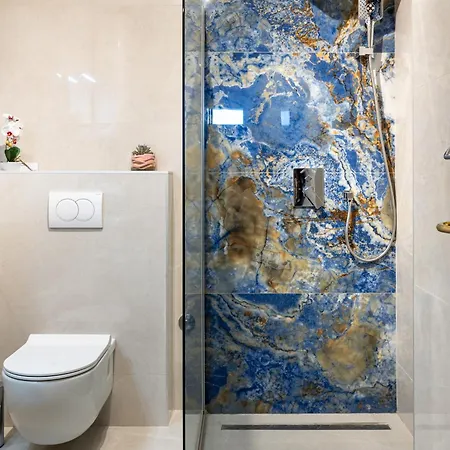 Luna I Lucky アパート *