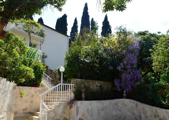 Luna I Lucky 公寓 *