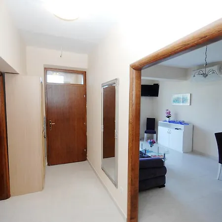 Luna I Lucky Dubrovnik